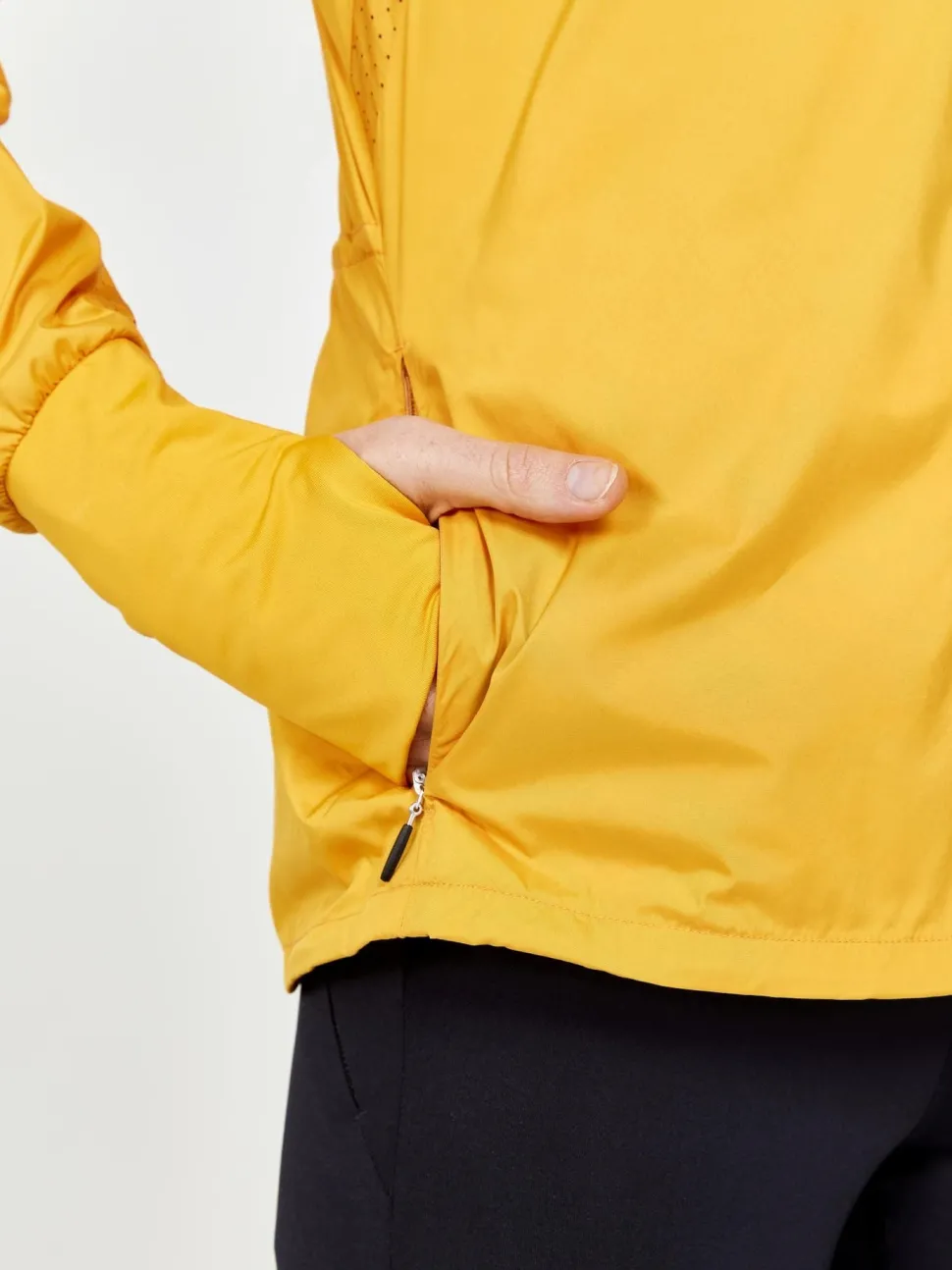 WOMEN'S ADV ESSENCE WIND JACKET - BLAZE-CLIFF